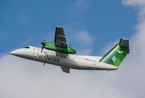 Dash 8